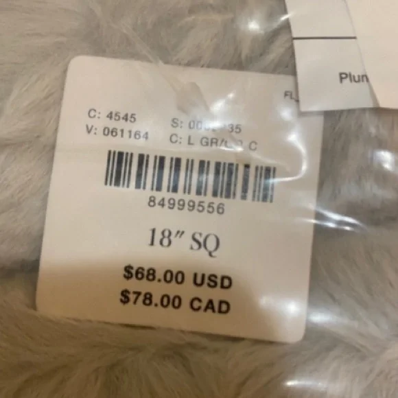 PUFFER FAUX FUR PILLOW - Picture 8 of 8